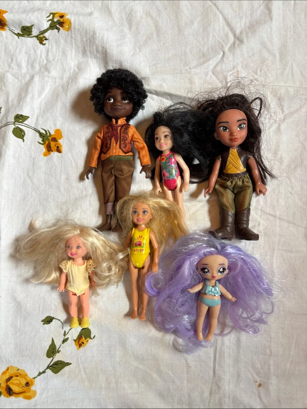Mixed lot of 6 kids, dolls multicolor 4.5”- 7”